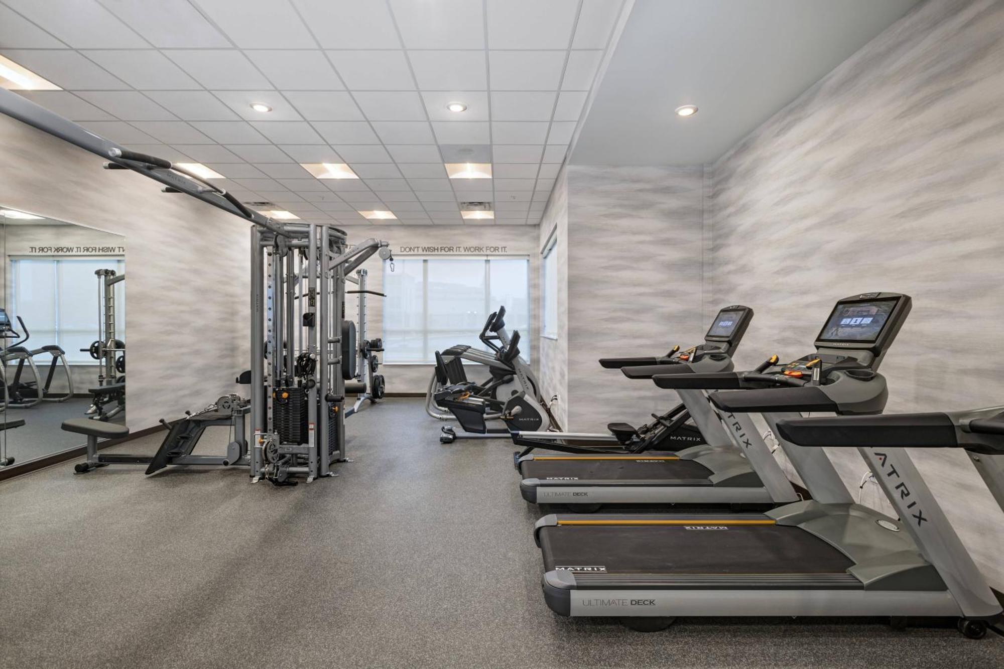 Fairfield Inn And Suites By Marriott St Louis Downtown Saint Louis Bagian luar foto
