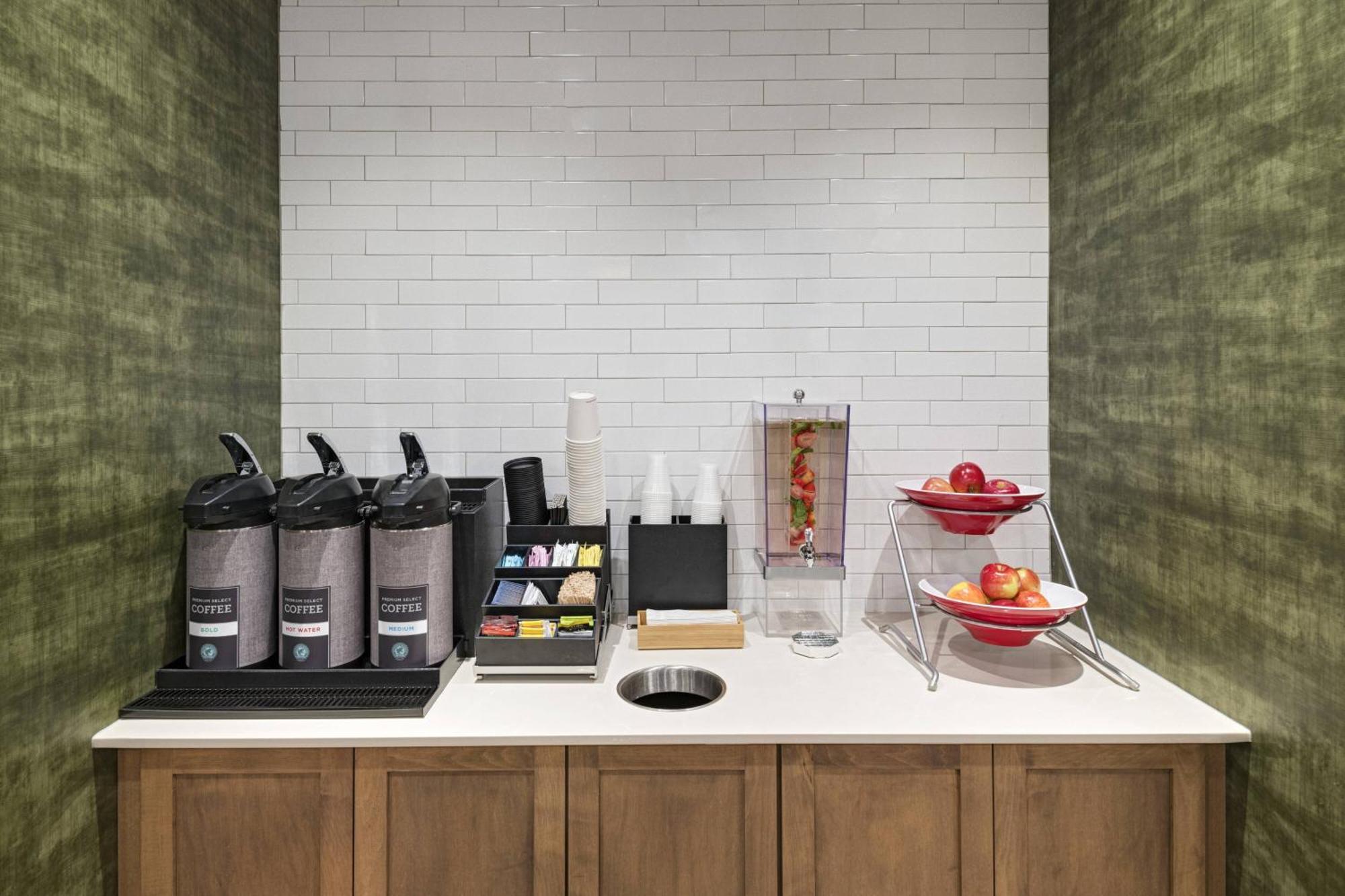 Fairfield Inn And Suites By Marriott St Louis Downtown Saint Louis Bagian luar foto