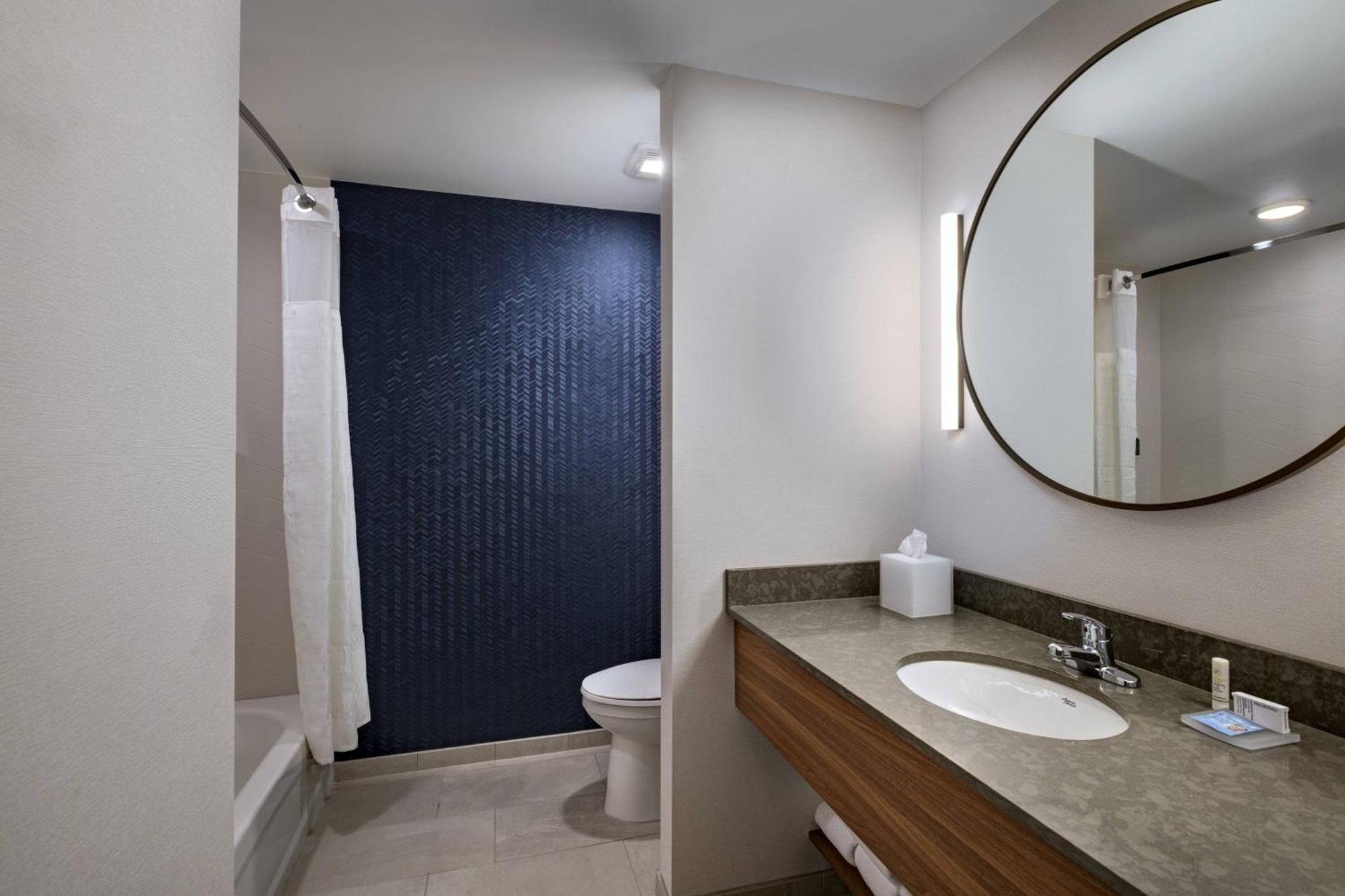 Fairfield Inn And Suites By Marriott St Louis Downtown Saint Louis Bagian luar foto