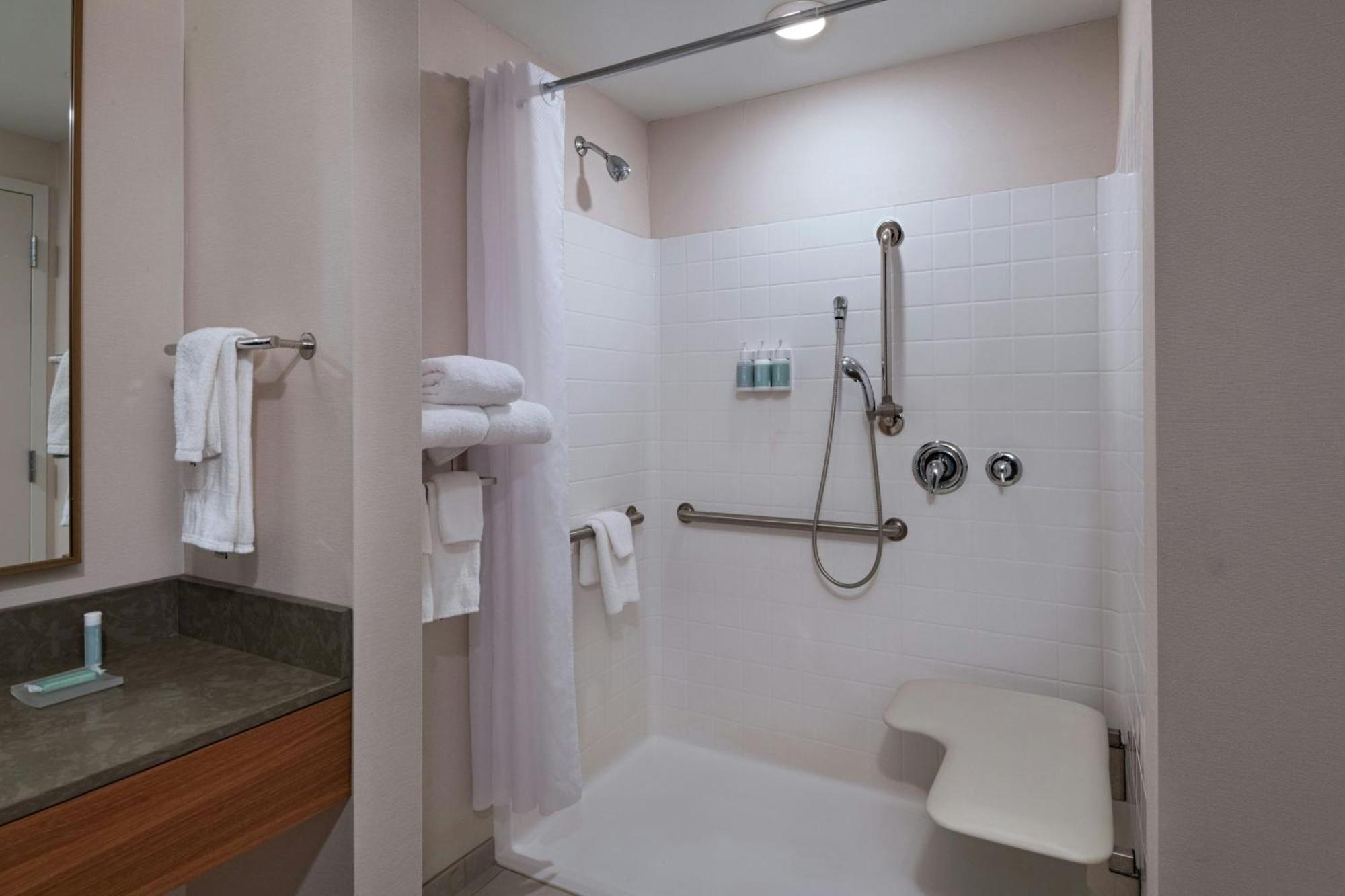 Fairfield Inn And Suites By Marriott St Louis Downtown Saint Louis Bagian luar foto